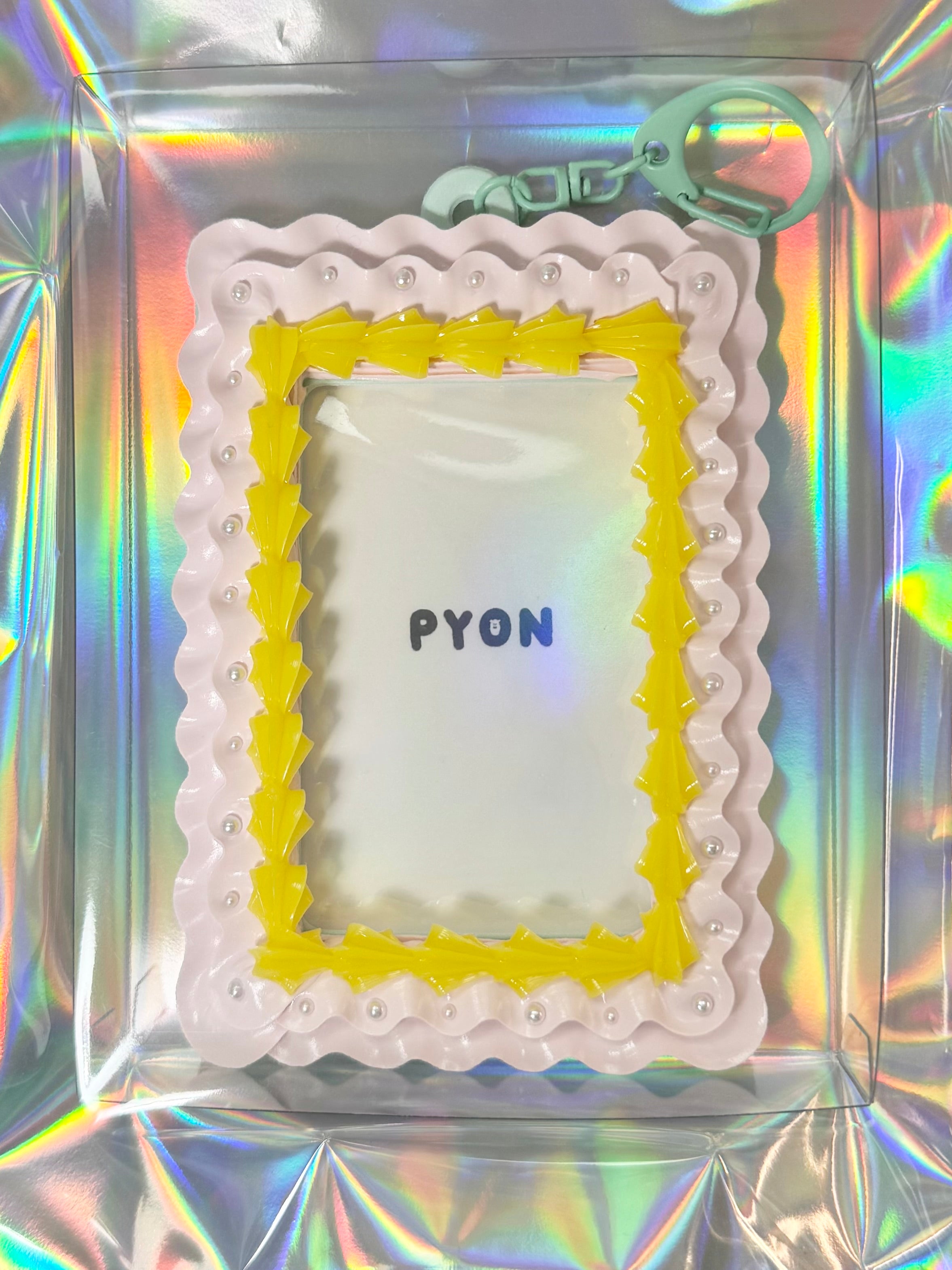 【8】B8 新キーホルダー