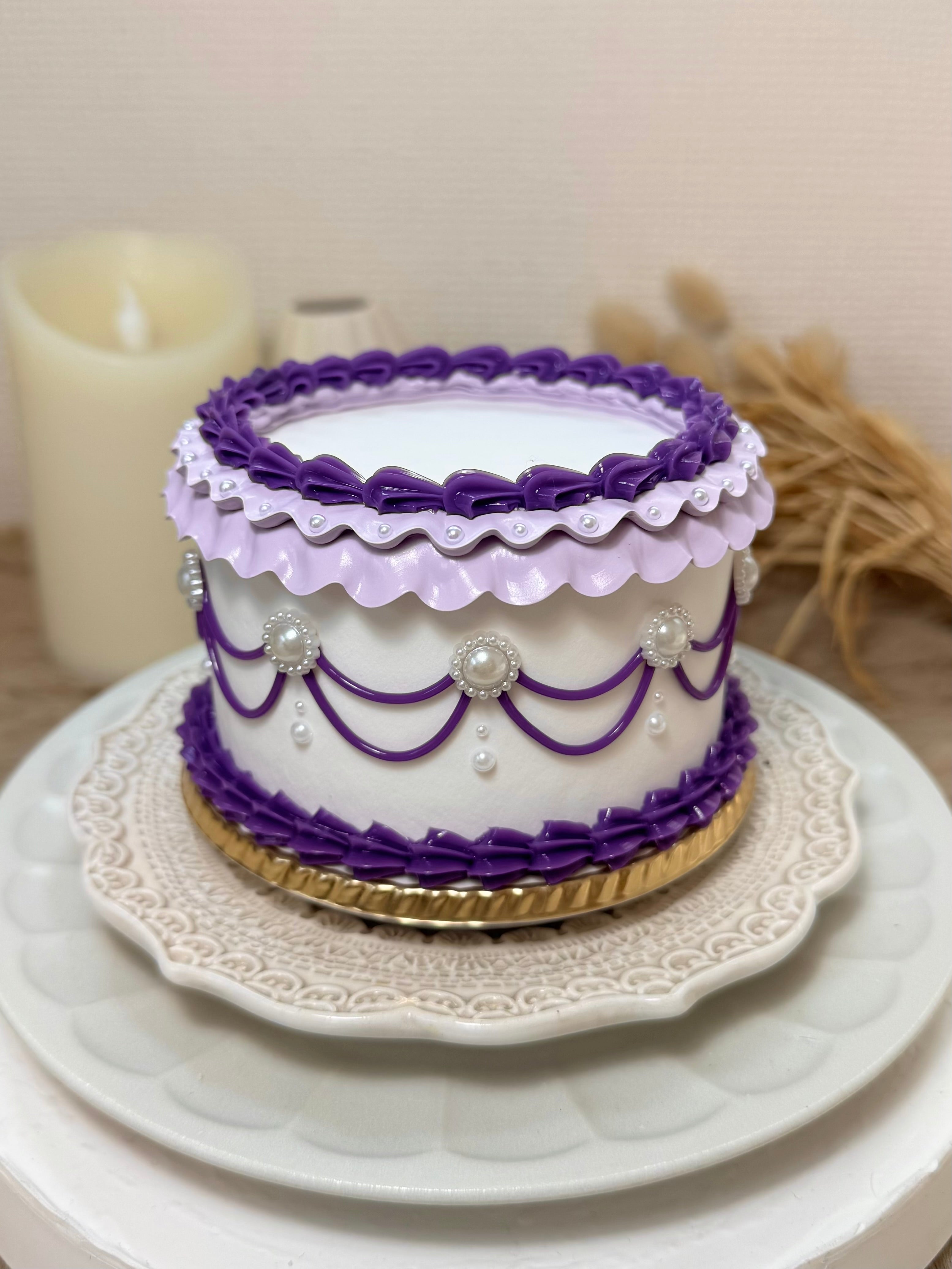【限定受注販売】フリルホイップホールケーキ