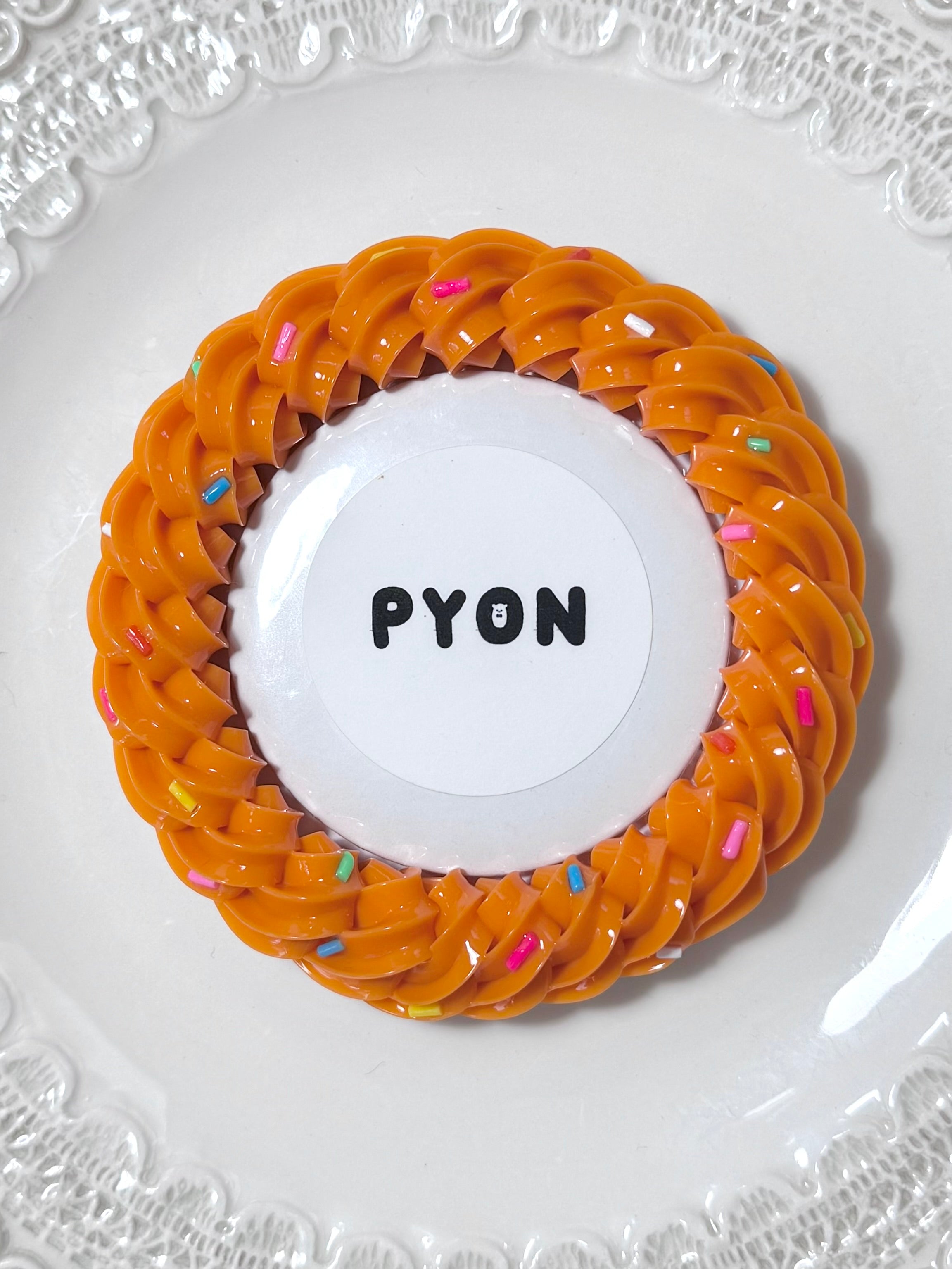 【限定受注販売】 スパイラルホイップ 缶バッジロゼット