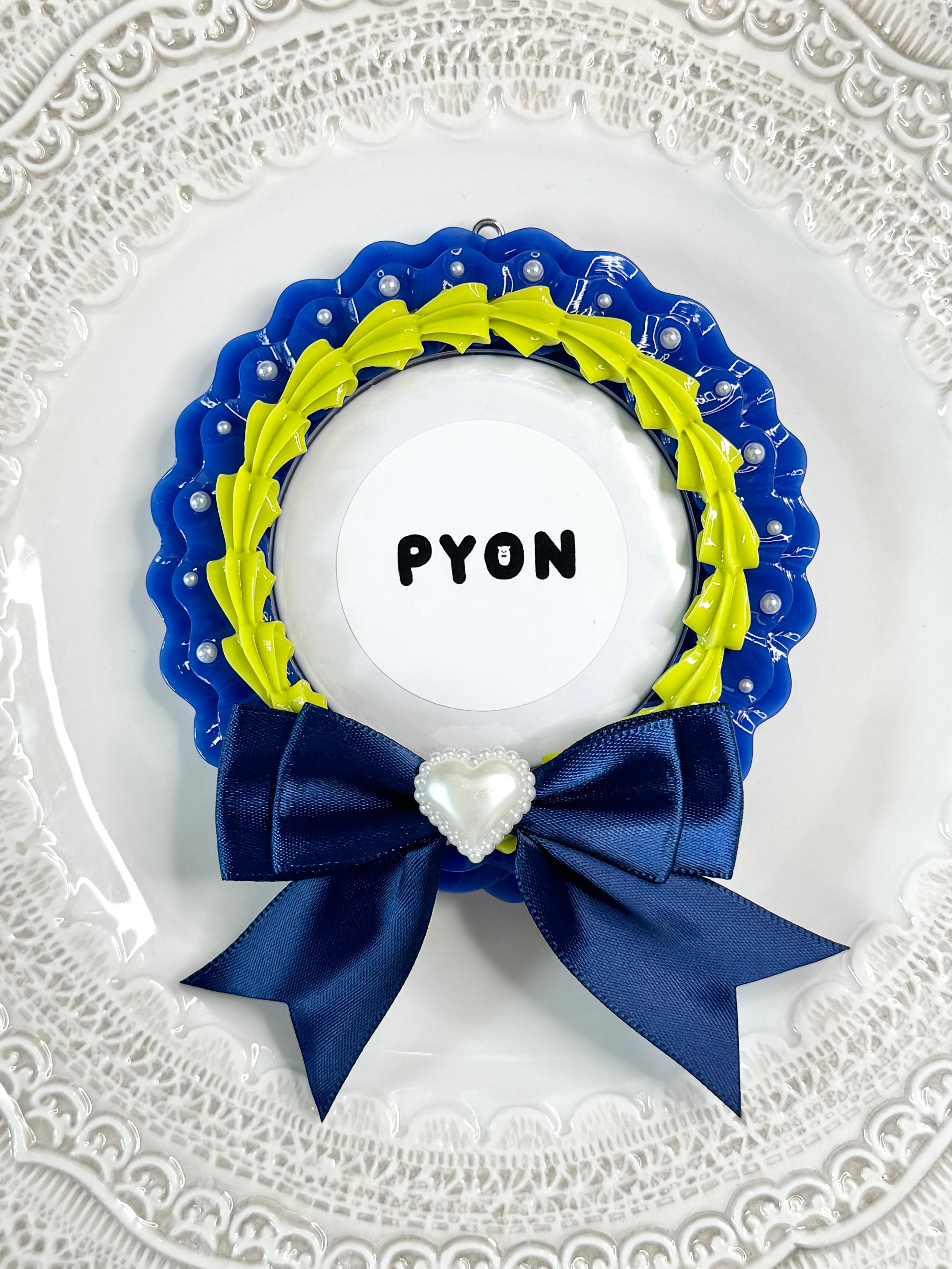 【限定受注販売】 フリルホイップ 缶バッジロゼット