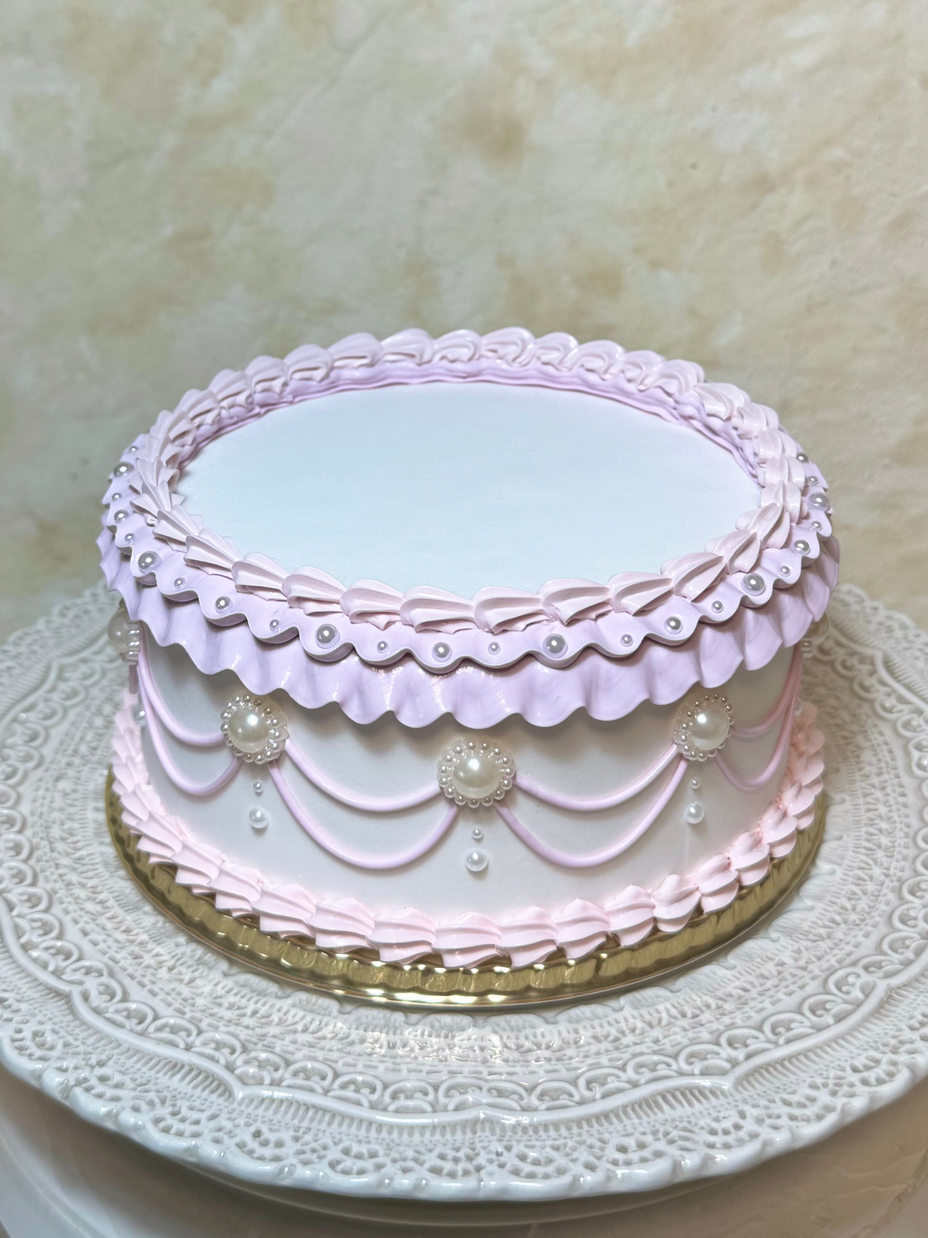 【限定受注販売】 フリルホイップ ホールケーキ