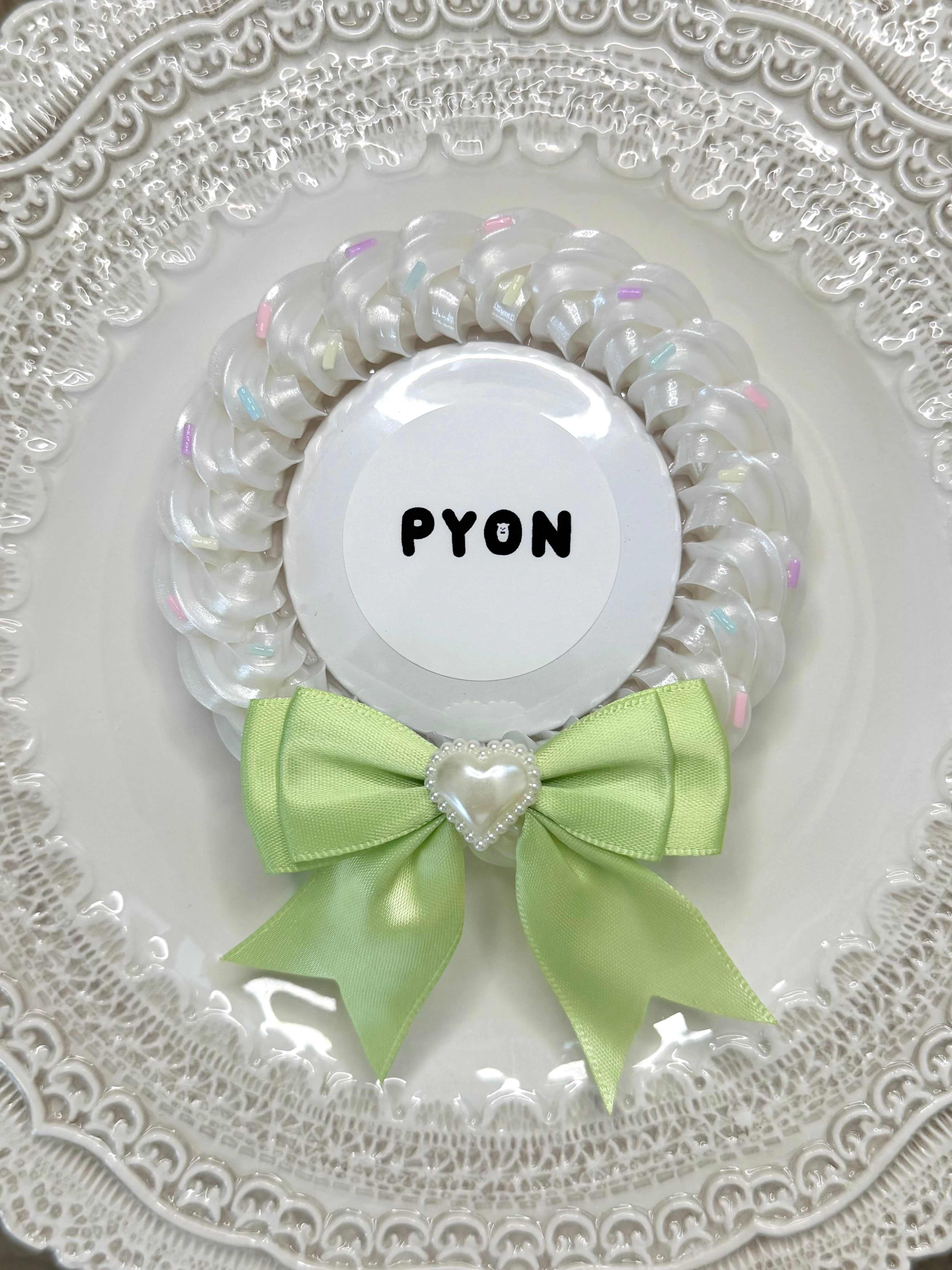 【限定受注販売】 スパイラルホイップ 缶バッジロゼット