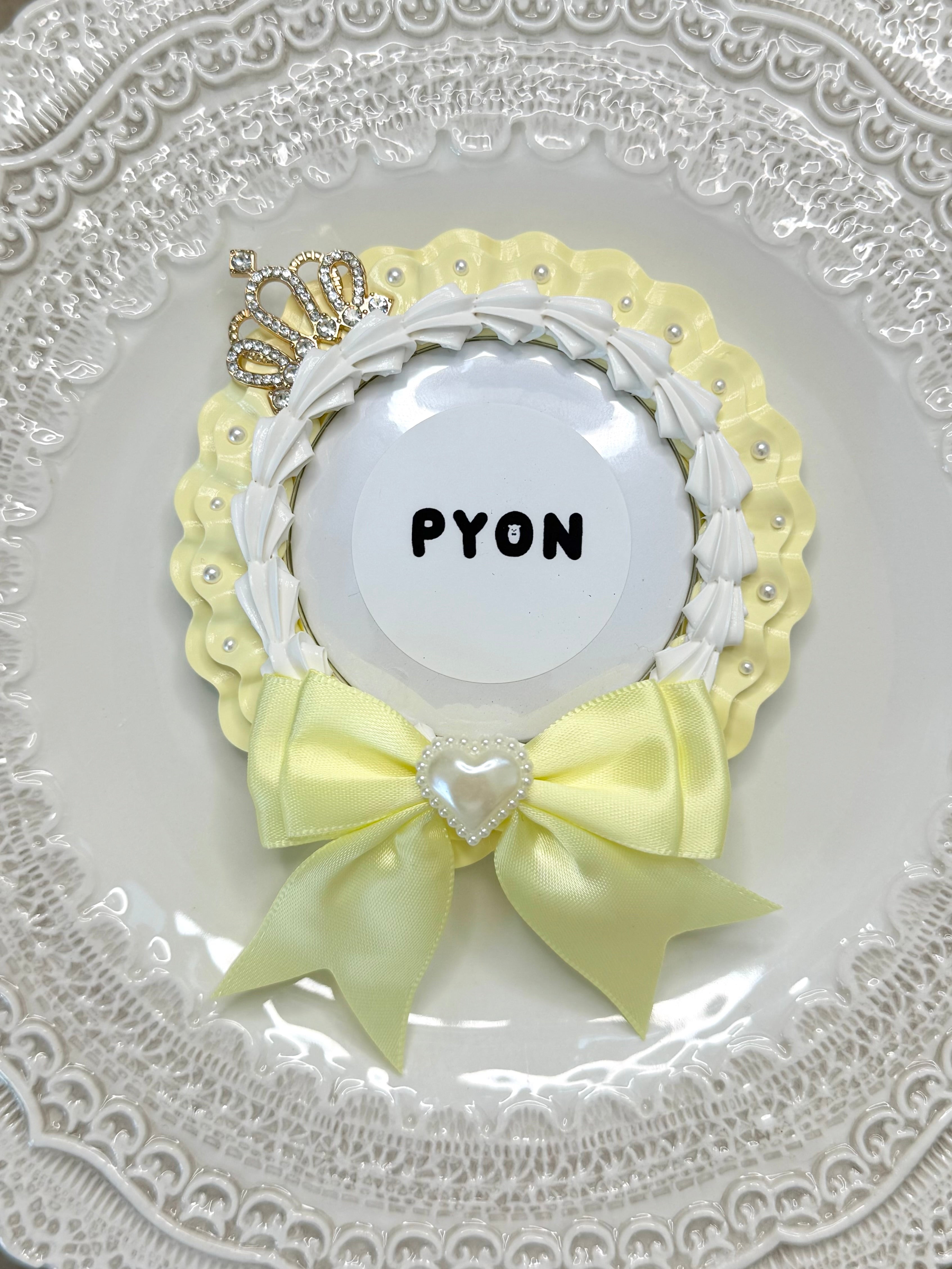 【限定受注販売】 フリルホイップ 缶バッジロゼット