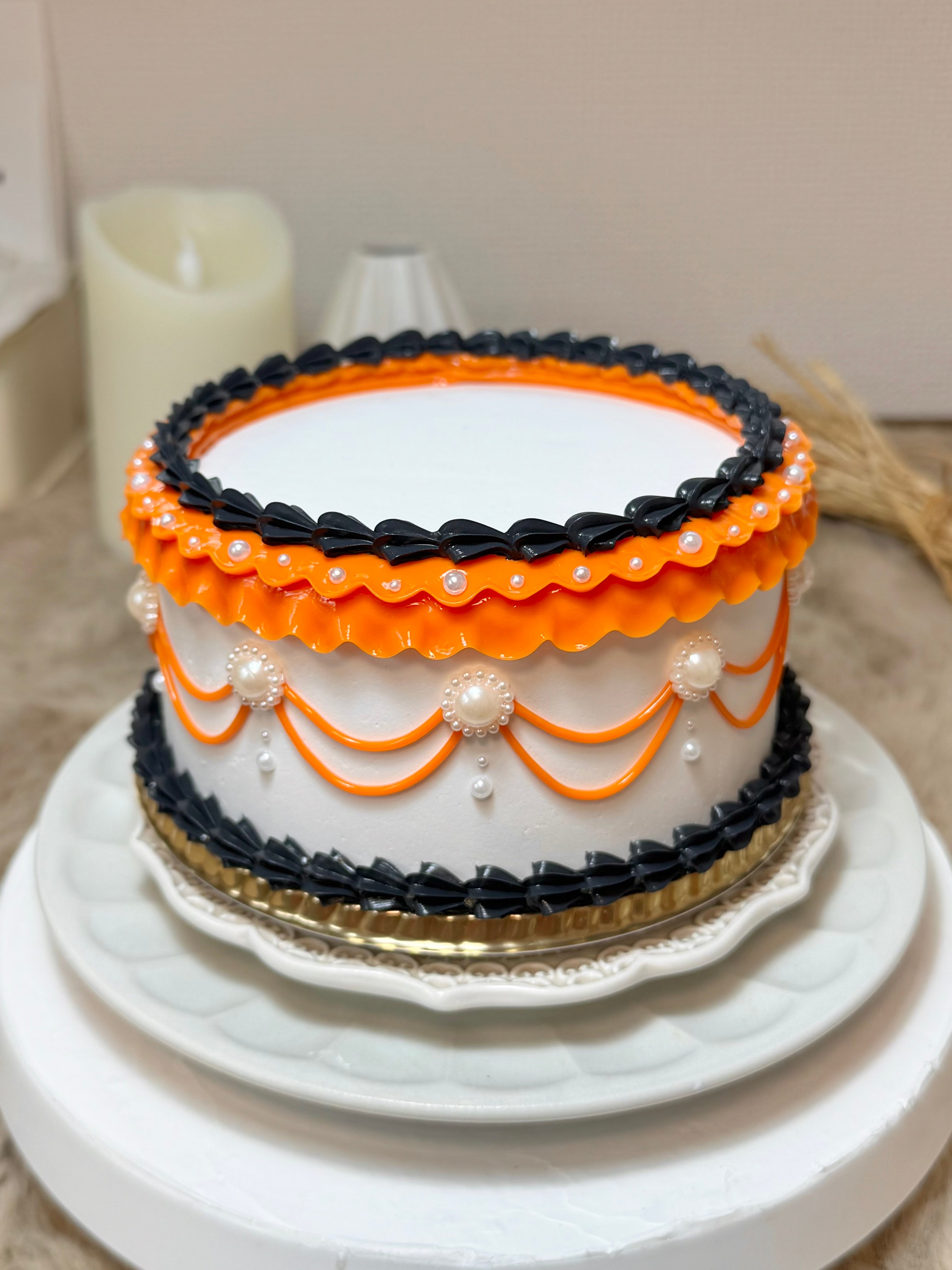 【限定受注販売】フリルホイップホールケーキ