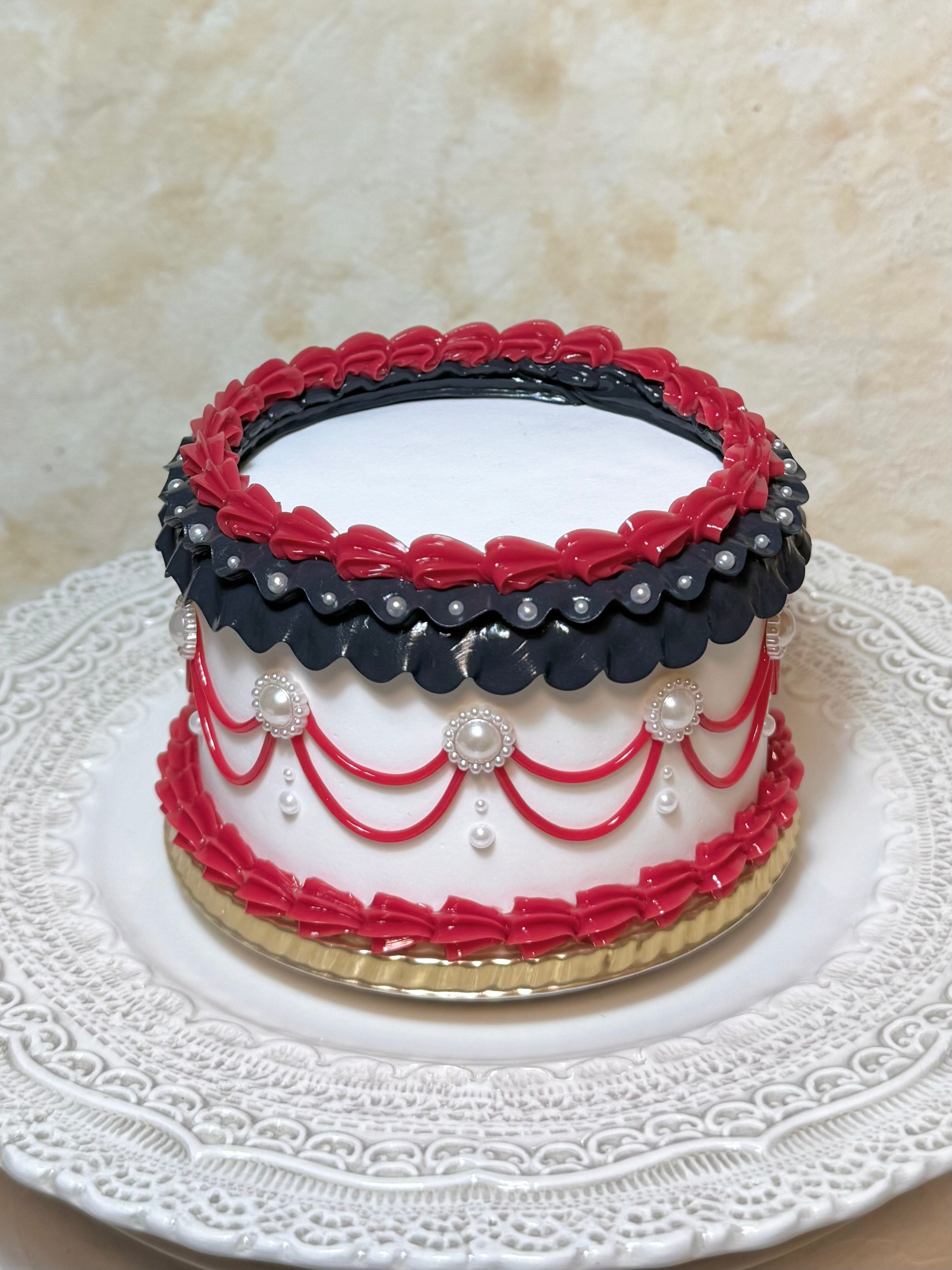 【限定受注販売】 フリルホイップ ホールケーキ