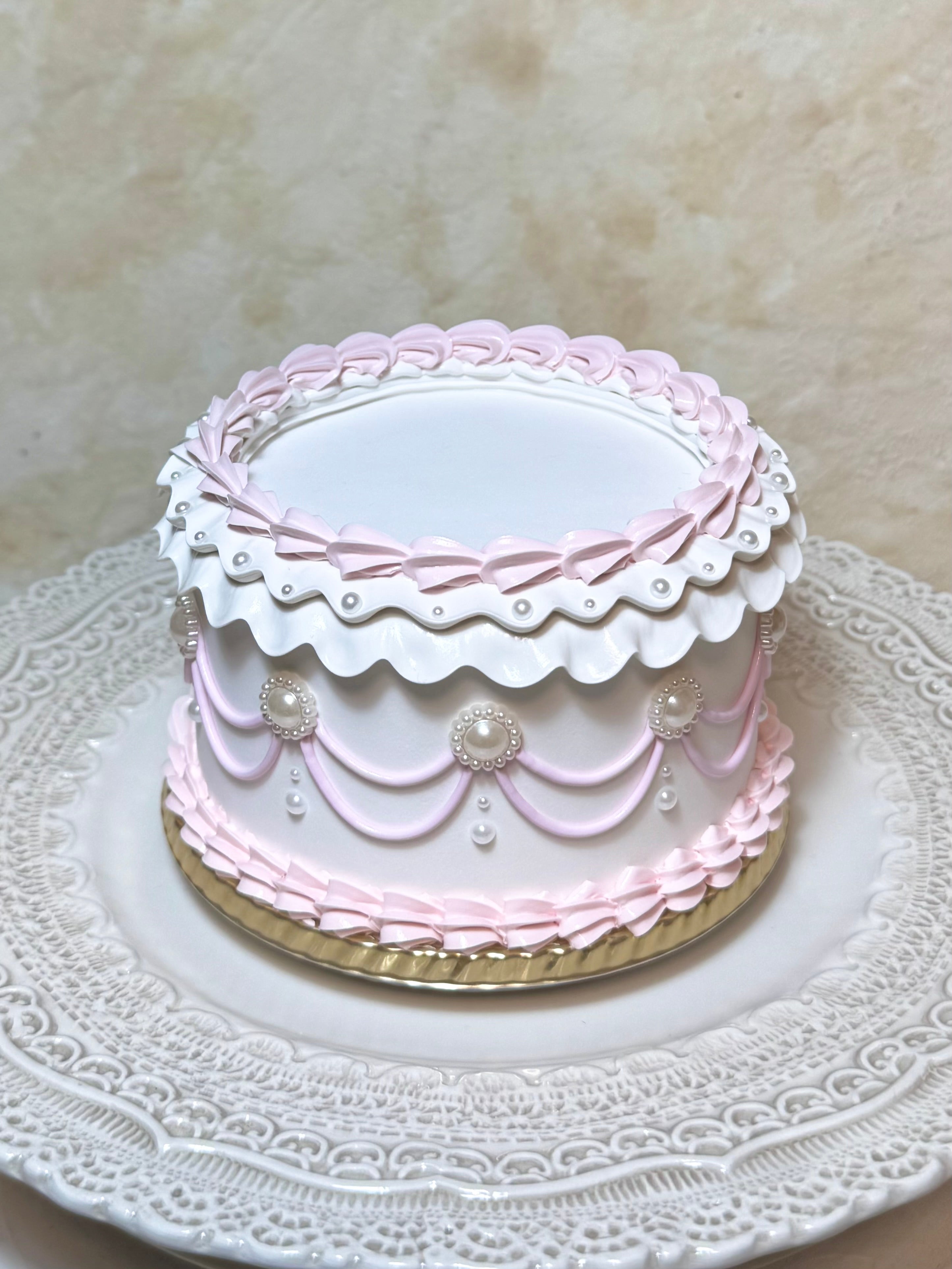 【限定受注販売】 フリルホイップ ホールケーキ