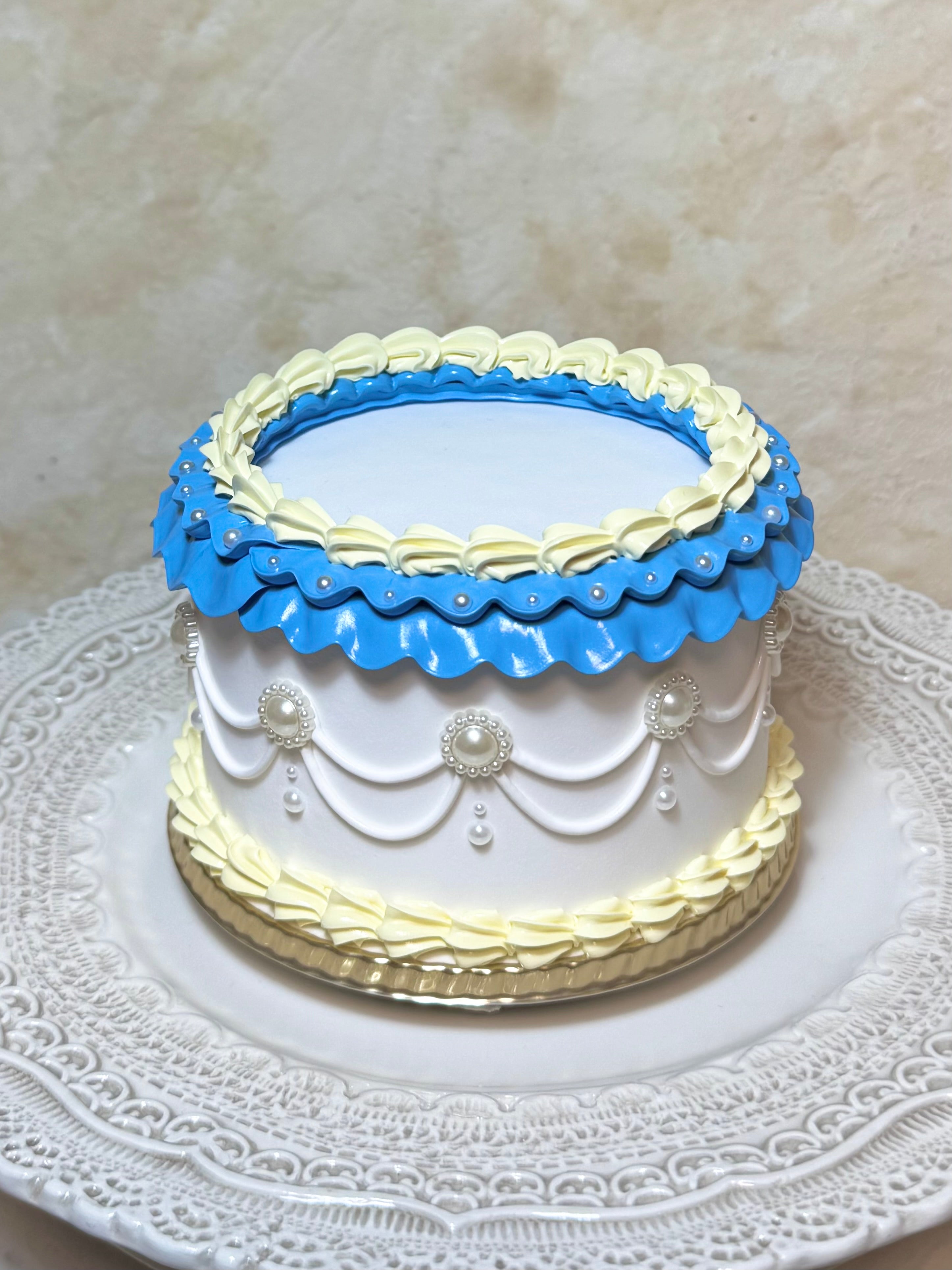 【限定受注販売】 フリルホイップ ホールケーキ