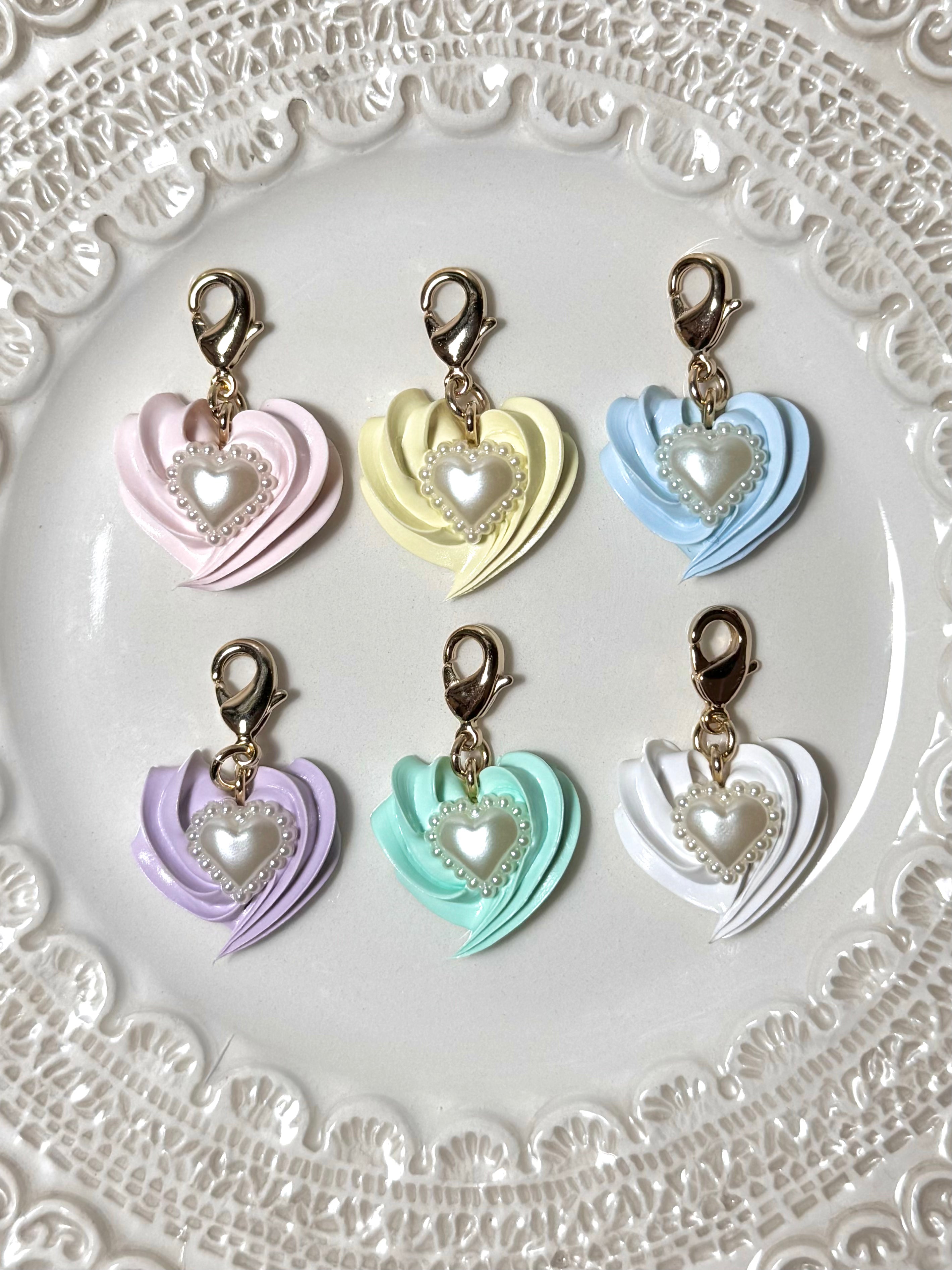 【限定受注販売】 ハートホイップのチャーム